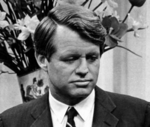 3.-rfk-1-907